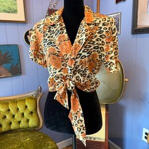 Vintage 80s/90s Taurus II Leopard And Rose Print Wrap Shirt Size M/L